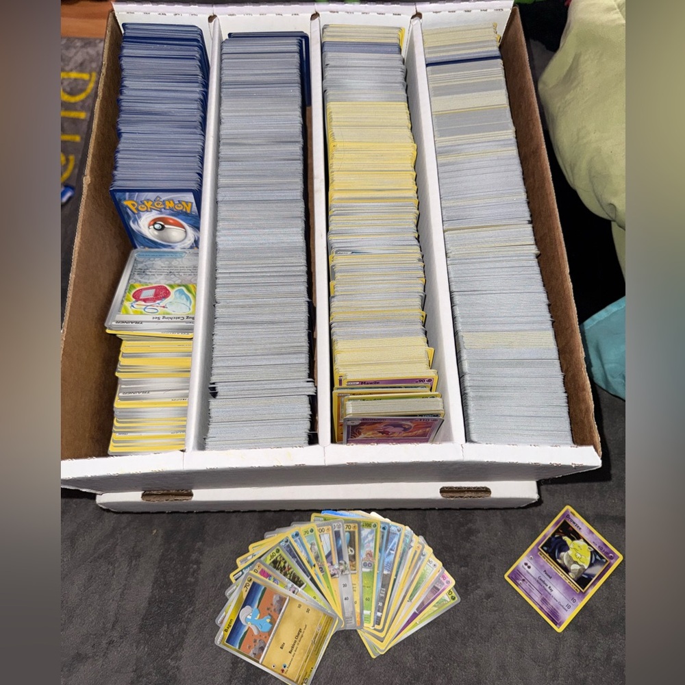 āØPokĆ©mon Pre-Made Mystery Card Packs⨠- Picture 2 of 3
